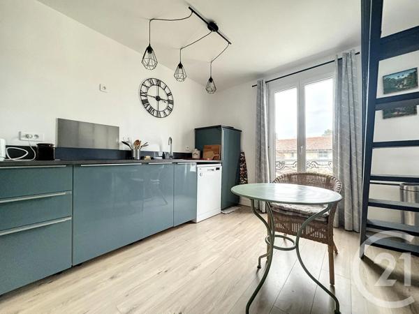 Appartement 3 Pièces à vendre  3 pièces - 69,50 m 2   FONTAINEBLEAU  - 77