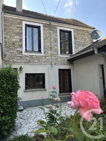 Appartement 3 Pièces à vendre  3 pièces - 69,50 m 2   FONTAINEBLEAU  - 77