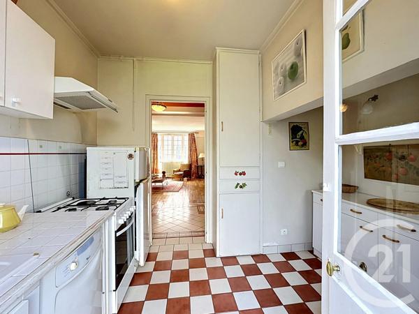 Appartement 3 Pièces à vendre  3 pièces - 69,50 m 2   FONTAINEBLEAU  - 77