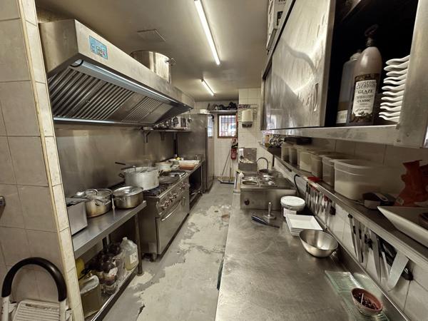 LA FOUX D'ALLOS (04), FDC à vendre restaurant, spécialités italiennes, pas de pizza, CA 170KE