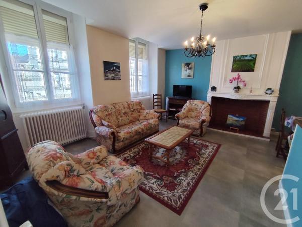Maison à vendre  8 pièces - 155 m 2   CHATEAUMEILLANT  - 18