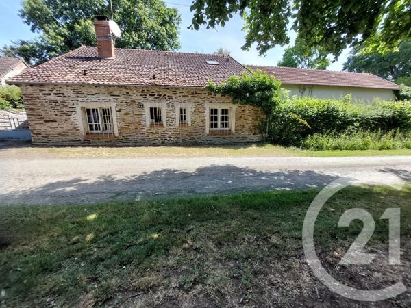 Maison à vendre  8 pièces - 155 m 2   CHATEAUMEILLANT  - 18