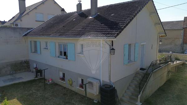 Maison 2 chambre(s) à vendre - La Charité-sur-Loire, Nièvre - 58