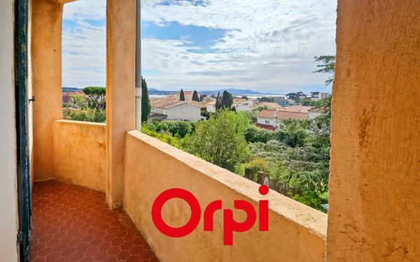 Appartement à vendre    3 pièces • 85 m2 Bandol