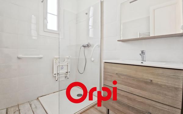 Appartement à vendre    3 pièces • 85 m2 Bandol