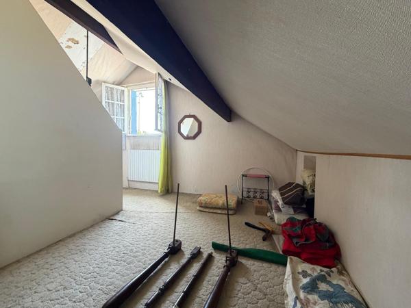 DRANCY – PARIS CAMPAGNE – PAVILLON 109 M² + 9 BOX – TERRAIN 500 M²