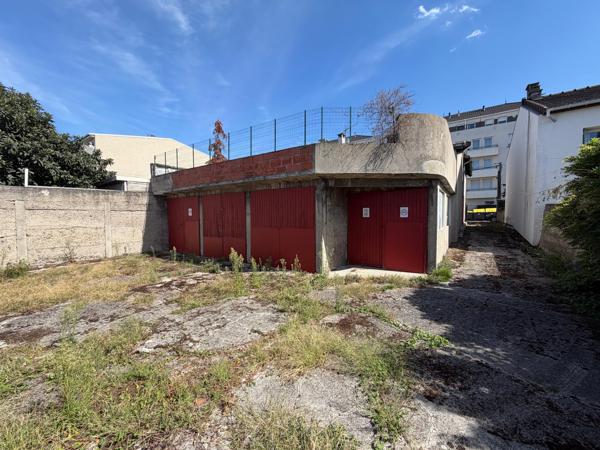 DRANCY – PARIS CAMPAGNE – PAVILLON 109 M² + 9 BOX – TERRAIN 500 M²