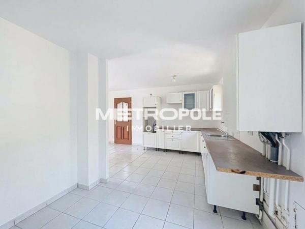 Maison de village 5 pièce(s) 4 chambre(s) 96 m²