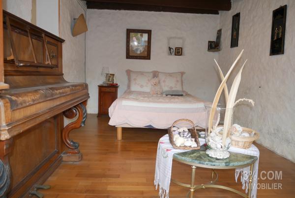 MAISON À ÉTAGE, 192 m² Surface Utile, 6 CHAMBRES, GARAGE, JARDIN 842 m² Thouaré-sur-Loire (44470)