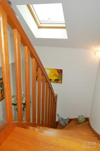 MAISON À ÉTAGE, 192 m² Surface Utile, 6 CHAMBRES, GARAGE, JARDIN 842 m² Thouaré-sur-Loire (44470)