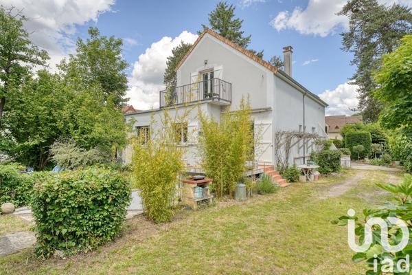 Maison 7 pièces de 194 m² à Verneuil-sur-Seine (78480)