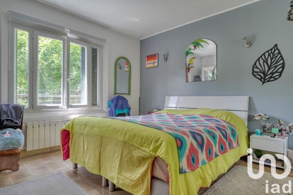 Maison 7 pièces de 194 m² à Verneuil-sur-Seine (78480)