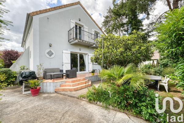 Maison 7 pièces de 194 m² à Verneuil-sur-Seine (78480)