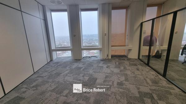 Bureaux à louer Lyon - bureaux rénovés dans la Tour Part Dieu vue panoramique