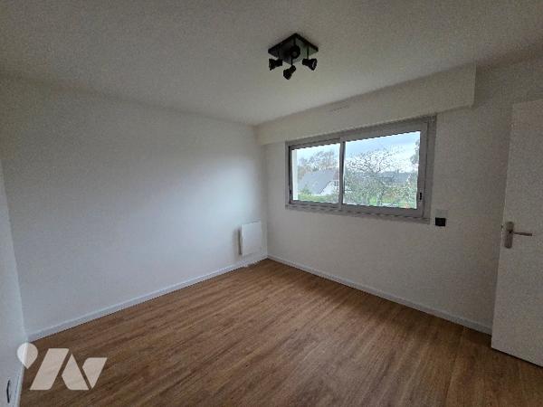 YVETOT, appartement de 79.65 m² au 2ème étage avec ascenseur,  2 chambres, 1 garage individuel.