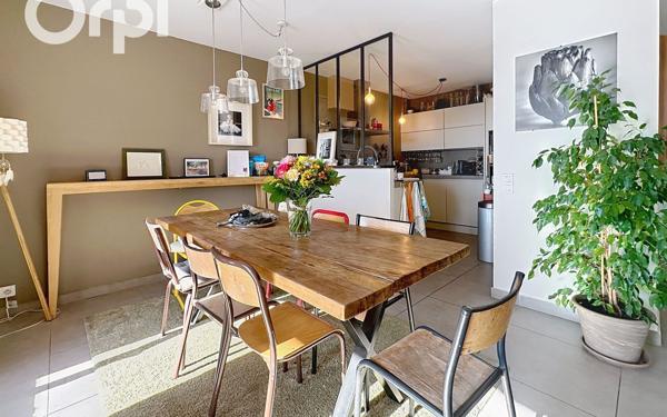 Maison à vendre    5 pièces • 120,23 m2 Saint-Laurent-du-Var