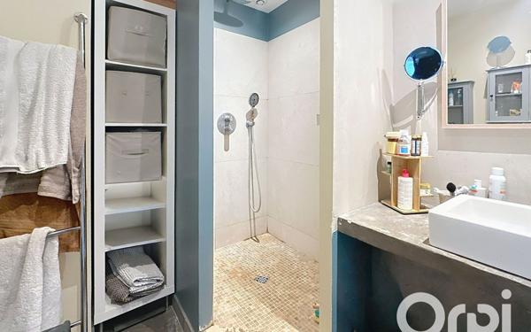 Maison à vendre    5 pièces • 120,23 m2 Saint-Laurent-du-Var