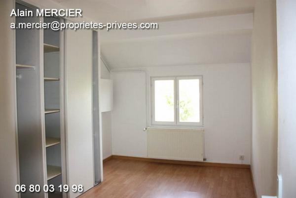 61270 RAI maison plain-pied 3 chambres, terrain clos  780 m²