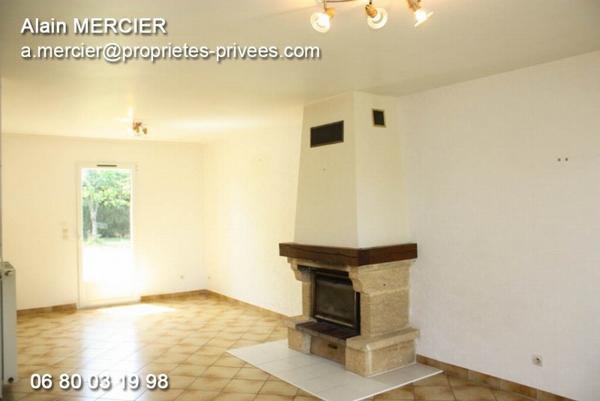 61270 RAI maison plain-pied 3 chambres, terrain clos  780 m²