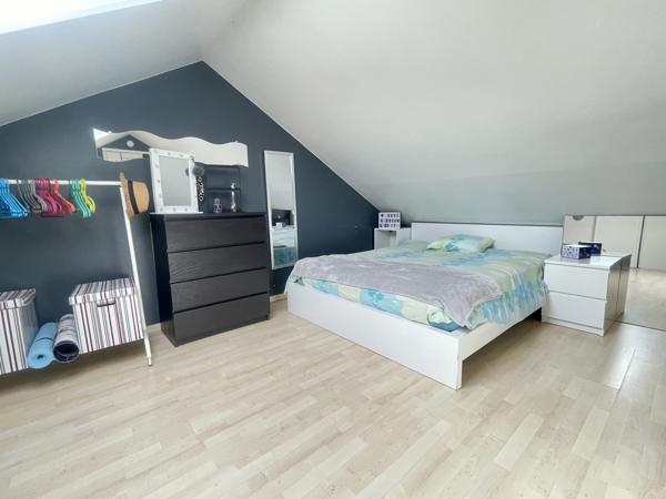 Maison mitoyenne 1 côté à vendre, 7 pièces - Faches-Thumesnil 59155