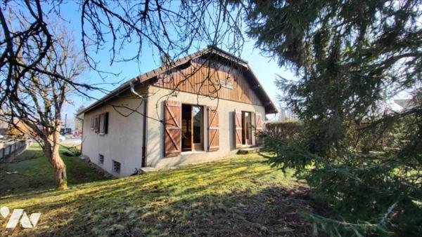 VALENTIGNEY - Maison de 7 pièces (environ 135 m² habitables) proche de toutes commodités