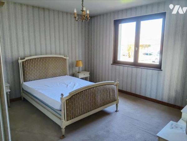 VALENTIGNEY - Maison de 7 pièces (environ 135 m² habitables) proche de toutes commodités