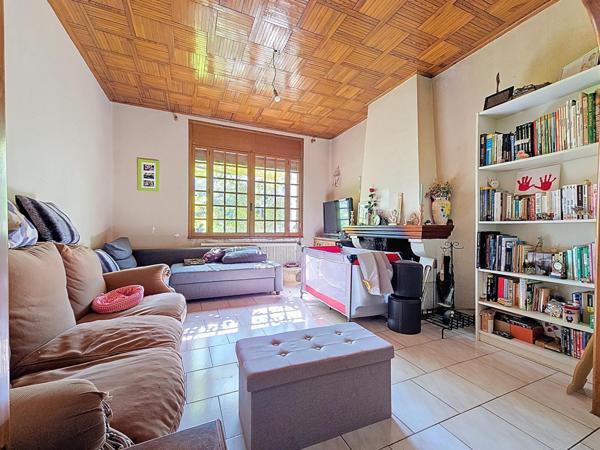 Maison de 127 m² avec jardin, garage et caves – Le Bousquet-d'Orb (34600) 3 chambres | Jardin de 190 m² | Grand garage + caves | Travaux à prévoir