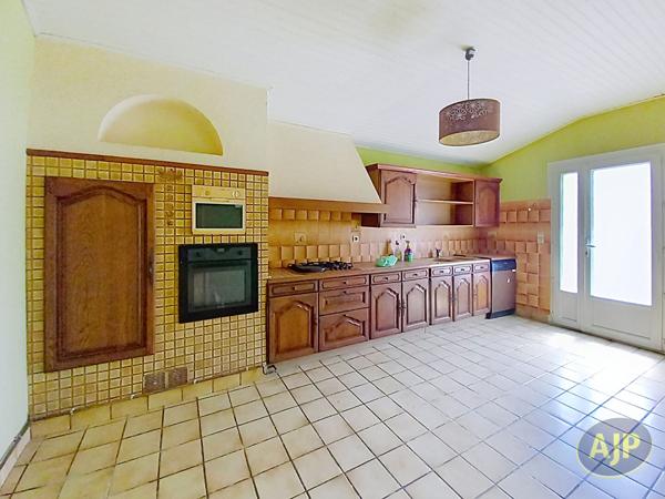 Vente maison Lesparre Medoc : 139 500 € - AJP Lesparre Immobilier