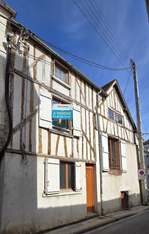 Maison Provins hypercentre ville 3 pièces