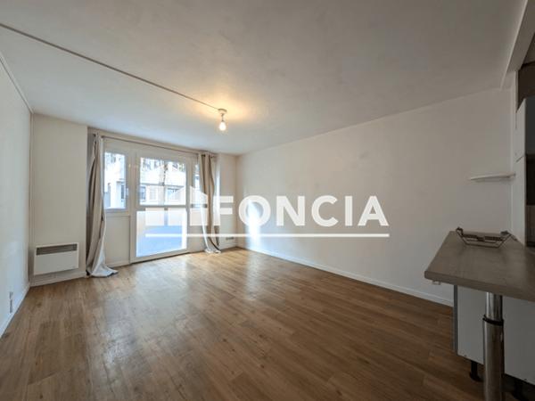 Location Appartement 2 pièces 43.12 m² - 82 RUE ORBE Rouen 76000