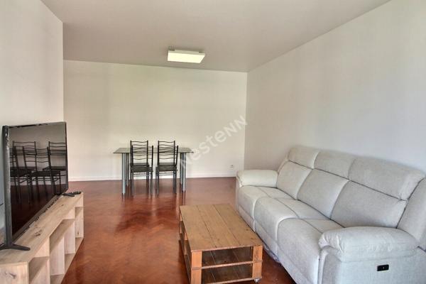 Appartement Suresnes 2 pièce(s) 47 m2