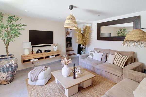 A VENDRE EN EXCLUSIVITÉ ! LES ARCS-SUR-ARGENS Appartement T4 104m²  avec grande terrasse  35m² + cave 13m²