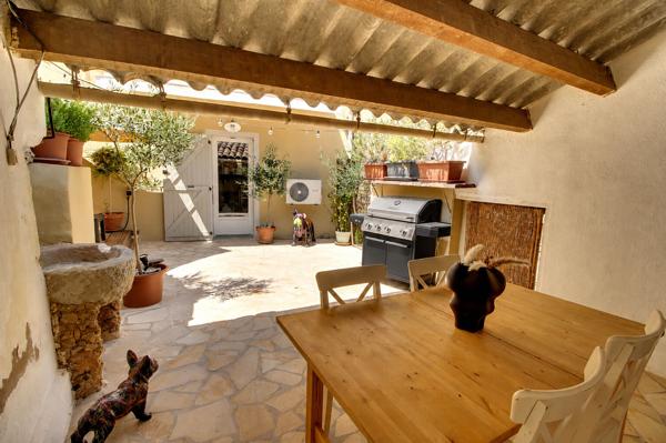 A VENDRE EN EXCLUSIVITÉ ! LES ARCS-SUR-ARGENS Appartement T4 104m²  avec grande terrasse  35m² + cave 13m²