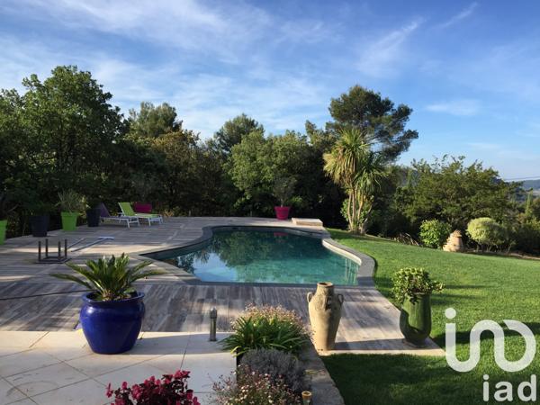 Maison à vendre 7 pièces 220 m² Le Castellet