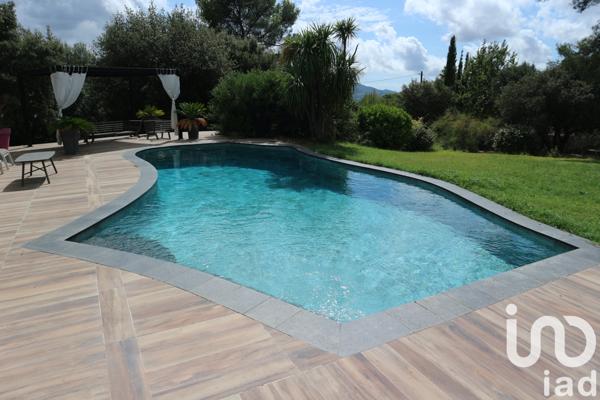 Maison à vendre 7 pièces 220 m² Le Castellet