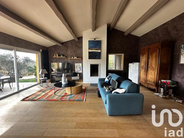 Maison à vendre 7 pièces 220 m² Le Castellet