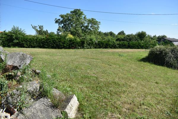 Dpt Deux Sèvres (79), à vendre COURLAY terrain constructible en parti