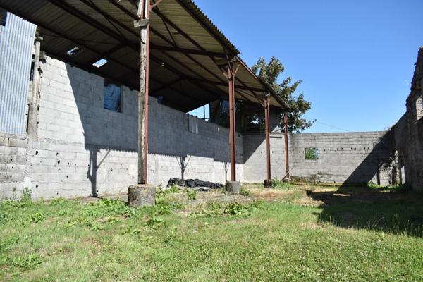 Dpt Deux Sèvres (79), à vendre COURLAY terrain constructible en parti