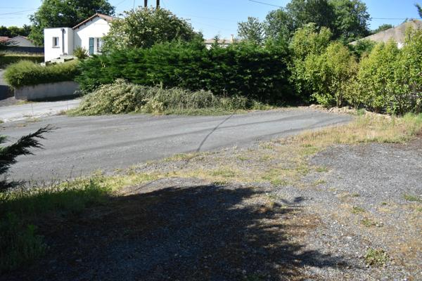 Dpt Deux Sèvres (79), à vendre COURLAY terrain constructible en parti