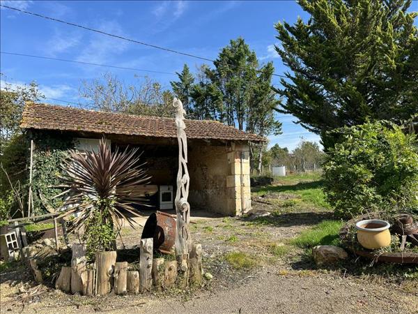 Maison à vendre |  Saint-Vincent-de-Connezac |  3 pièces | 56 m²