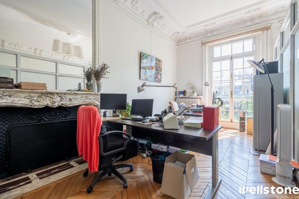 Bureaux à louer à PARIS 75008