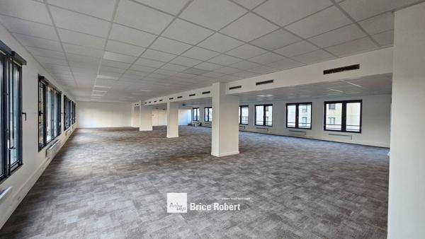 Bureaux à louer à Lyon bureaux lumineux accès central proche transports