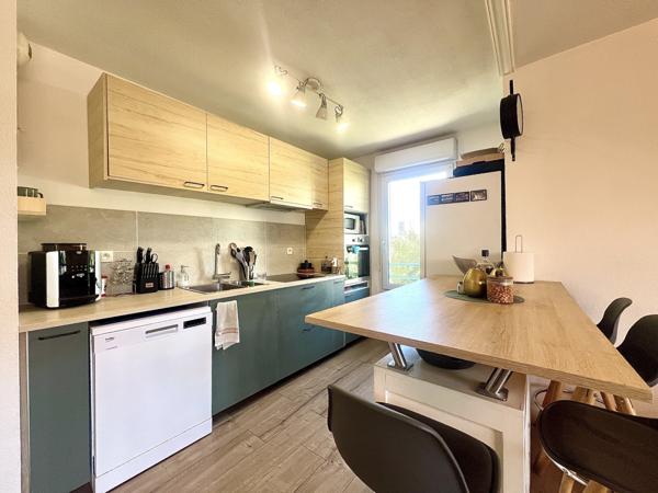 Chateau gombert (13013) 13013 MARSEILLE - La Croix-rouge / La Rose. Appartement 3 pièces 62m2, terrasse et parking privé.