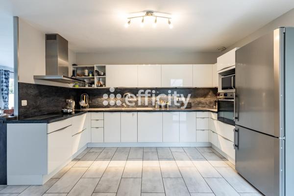 Maison 5 pièces - 142 m² Bien prestige