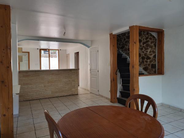 Carnoules (83660) Maison de village T3 à Carnoules