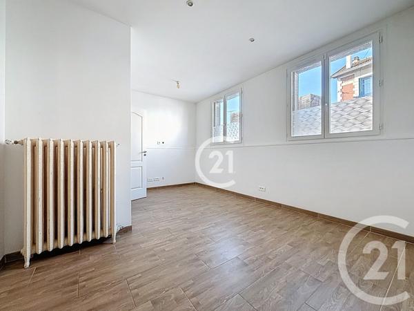 Immeuble à vendre  89,24 m2 MONTREUIL - 93