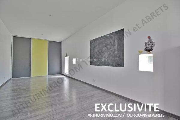 Vente Maison 7 pièces 256 m2 à Bourgoin-Jallieu