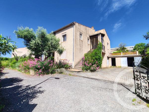 Maison à vendre  8 pièces - 242,99 m2 FORCALQUIER - 04