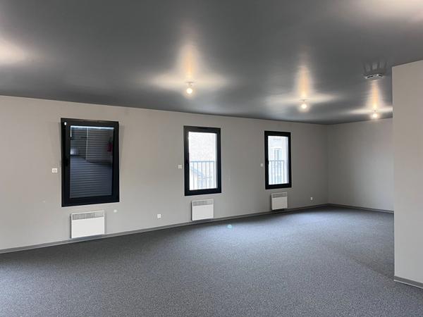 Bureaux Limoges 2 pièce(s) 185 m2