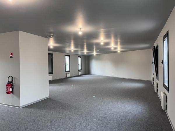 Bureaux Limoges 2 pièce(s) 185 m2